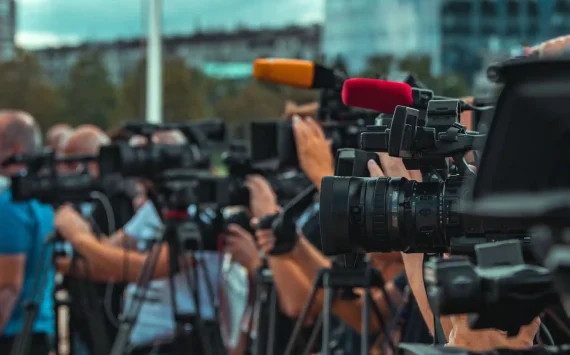 What are the most reliable sources for accurate celebrity news updates?