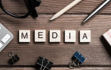 Which platforms deliver real-time celebrity news and entertainment updates?